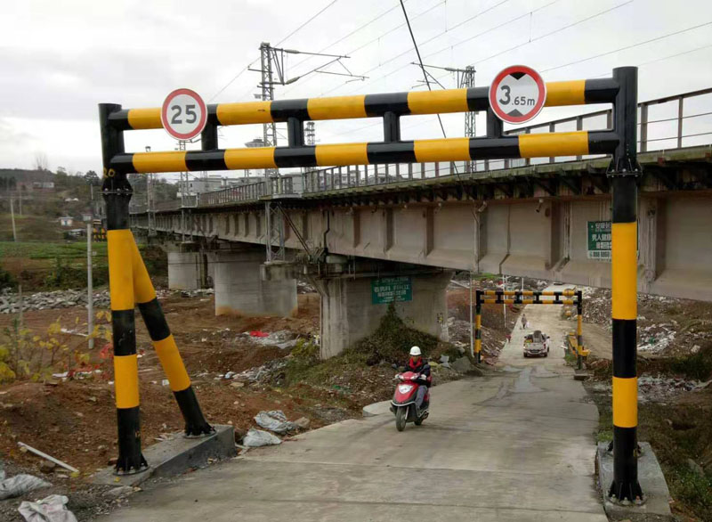 泸州液压限高架